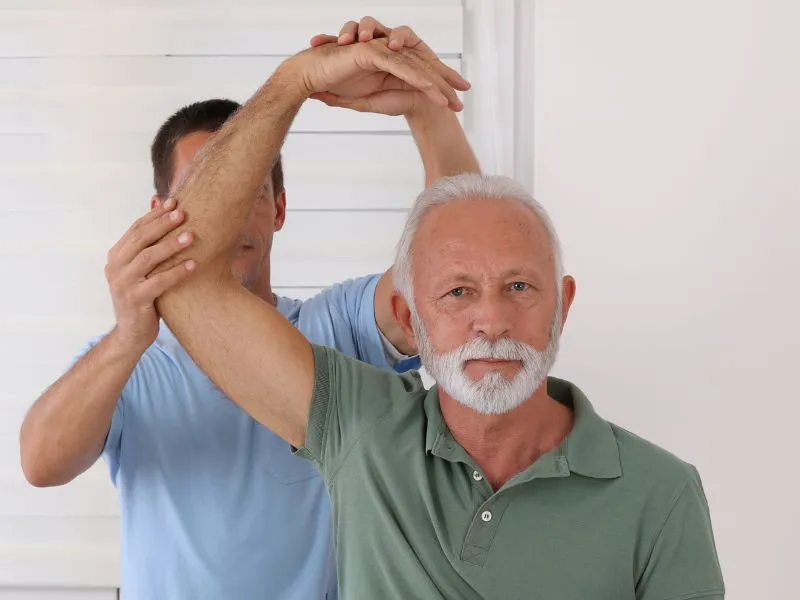 RepostureFoz: Fisioterapia em Foz do Iguaçu. Além da Reabilitação 3 Paciente fazendo Fisioterapia em foz do Iguaçu.